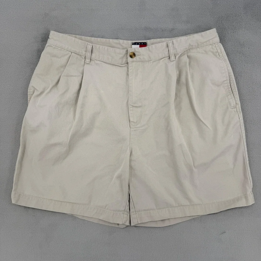 Vintage Tommy Hilfiger Mens 38 Khaki Chino Shorts Pleated Cotton Twill Beige